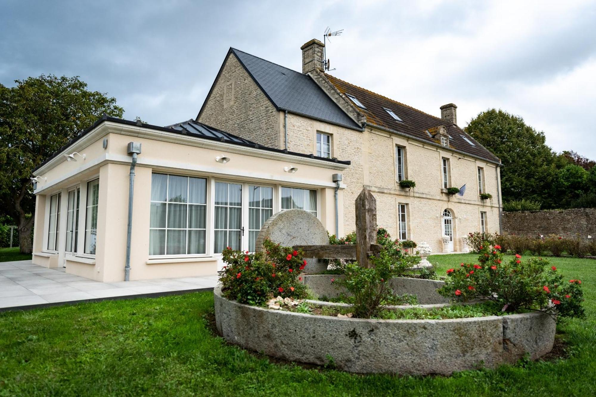 Le Clos Des Courtines - Meuvaines エクステリア 写真